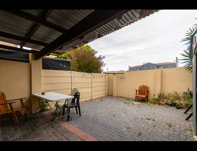 2 BEDROOM TOWNHOUSE FOR SALE IN PARKLANDS